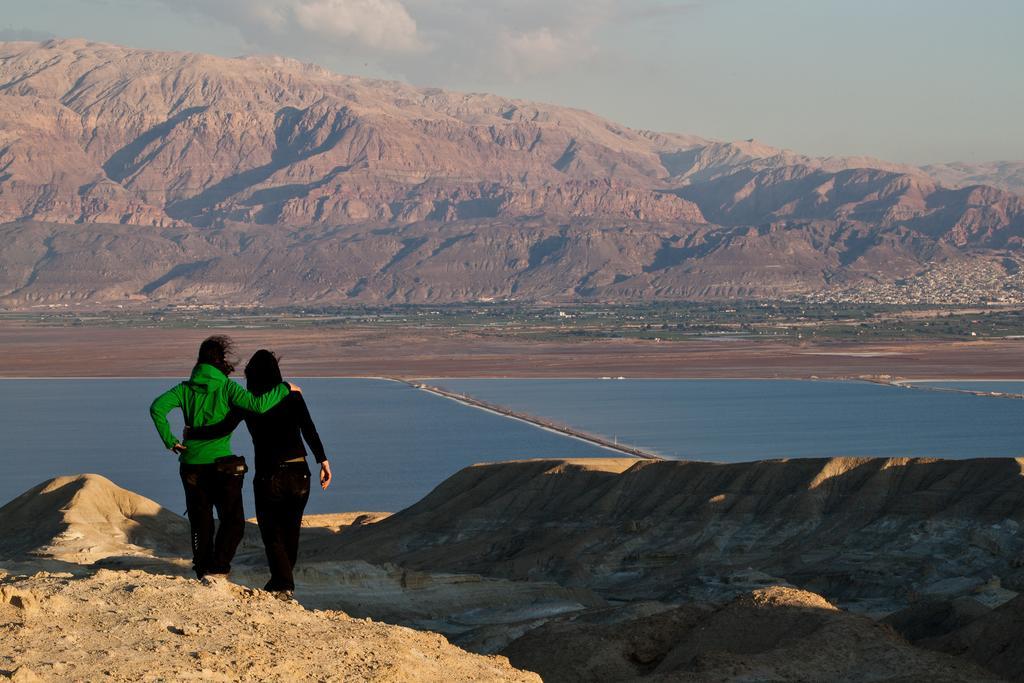 Belfer'S Dead Sea Cabins Neot HaKikar Екстериор снимка